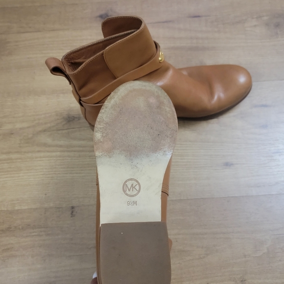 Michael Kors Arley Leather Ankle Boots - Picture 12 of 15